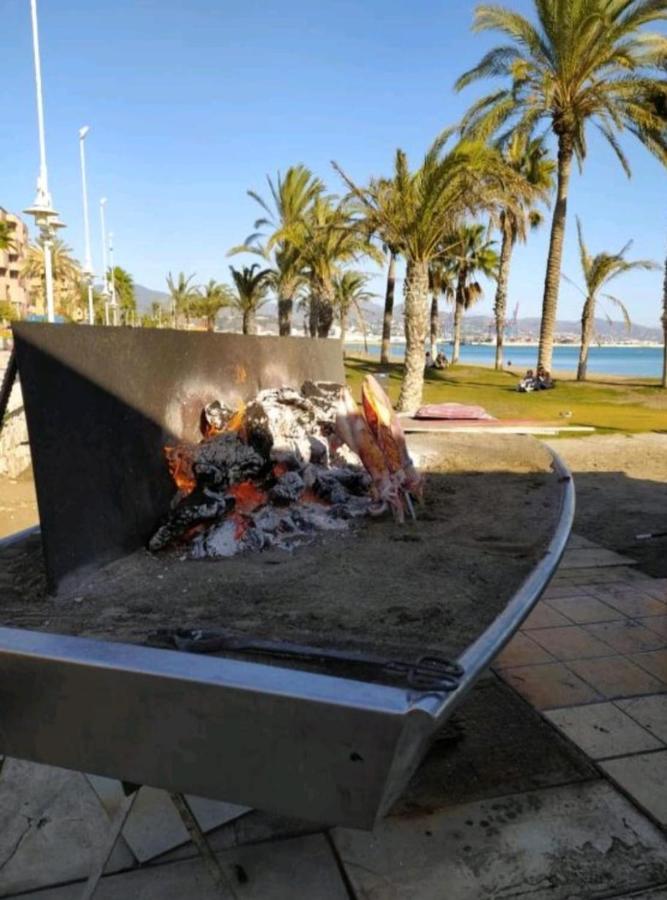Habitacion Doble En Apartamento Compartido Dream In Malaga, Junto A Vialia Y Playa Exterior foto